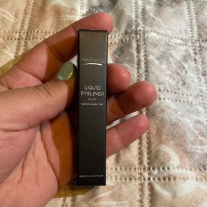 Aesthetica liquid eyeliner-black